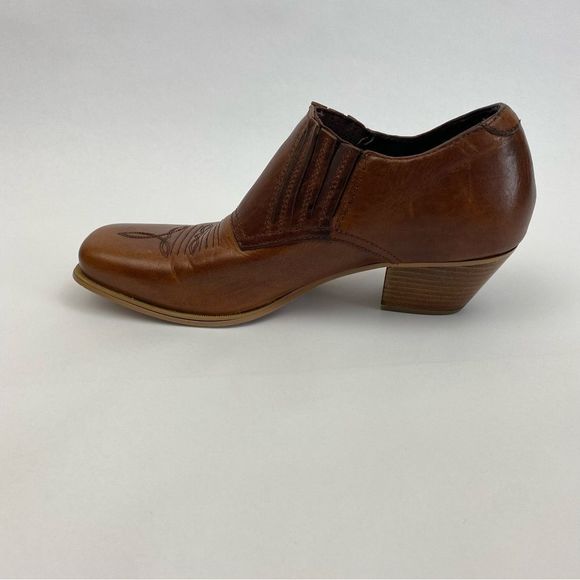 Durango Western Cowgirl Low Cut Ankle Boots Color Brown SZ 7 - Picture 4 of 11